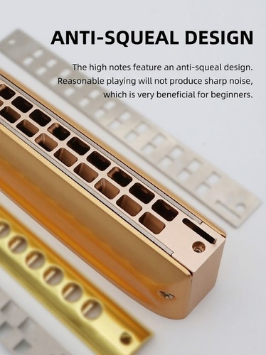 מפוחית מוזהבת Kongsheng Lyra SC-12 Gold Edition - מבט על רקע לבן המציג את הגימור הזהב המט והעיצוב הפרימיום לנגנים מקצועיים