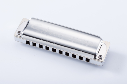 מפוחית דיאטונית KONGSHENG Solist Folk Harp - מבט על רקע לבן מציג עיצוב כפרי רטרו עם לוחות כיסוי נירוסטה מטופלים ומסרק אלומיניום איכותי