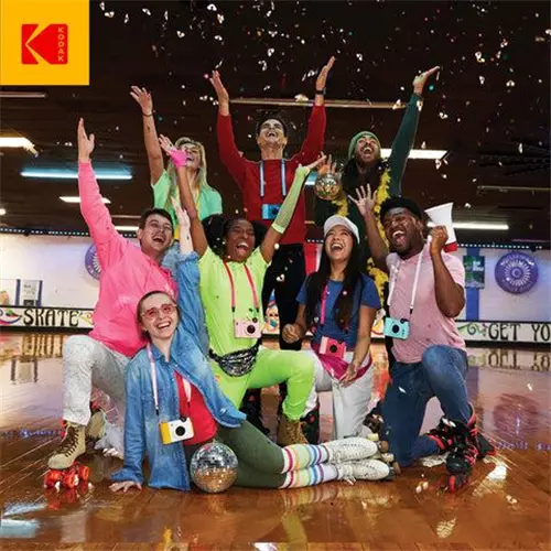 KODAK מצלמת אינסטנט מדגם Smile Plus (שחור)