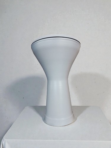 דרבוקה טורקית בעבודת יד בצבע לבן דגם GD-EAGSU17WH מבית Gdrums