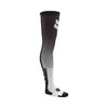 גרבי רכיבה פוקס שחור / לבן -  FOX FLEXAIR FRACTURE KNEE BRACE SOCKS V26