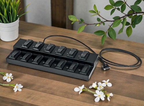 FOOTSWITCH KETRON WITH 13 TRIGGERS