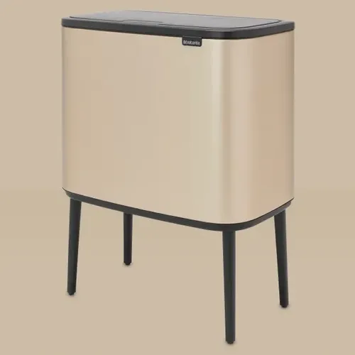 פח ברבנטיה למטבח 36 ליטר - Brabantia BO זהב מטאלי מתוך קולקציית פחי אשפה למטבח (צילום מורחב) - קל לניקוי ותחזוקה לשמירה על מראה חדש ומבריק