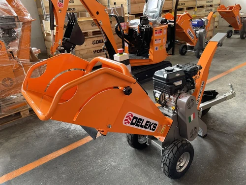 מרסקת גזם בנזין מקצועית DELEKS DK 500 BS תוצרת איטליה לשימוש אינטנסיבי