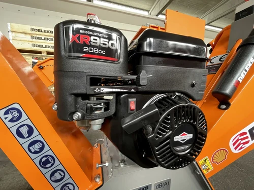 מנוע בנזין Briggs and Stratton XR950 6.5 כ