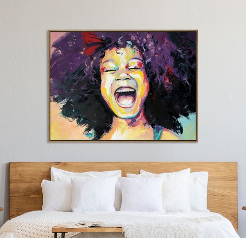 תמונת קטיפה מעוצבת – Joyful Spirit – מסגרת עץ