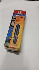 SUNSUN מנורת UV-C לאקווריומים קוטלת חיידקים ואצות באקווריום ומנטרל ירוקת . מודל SUV-303 מתחבר לראש כוח ו / או פילטר פנימי