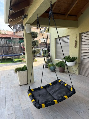 נדנדת שכיבה לתליה