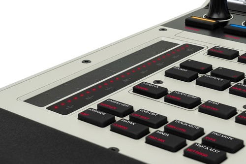 זוית נוספת akai professional mpc xl