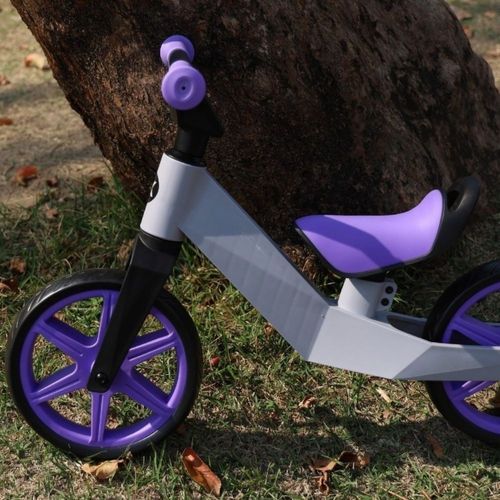 אופני איזון סופר קלילים עם כידון T, מושב מתכונן וגלגלי EVA ללא תקרים - סגול