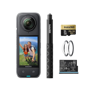 קיט מצלמת אקסטרים Insta360 X4 Starter Bundle