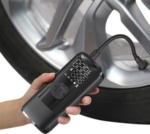 משאבת אוויר נטענת 3 ב-1 כולל סוללת גיבוי ופנס Energizer PAC4000 - צבע שחור