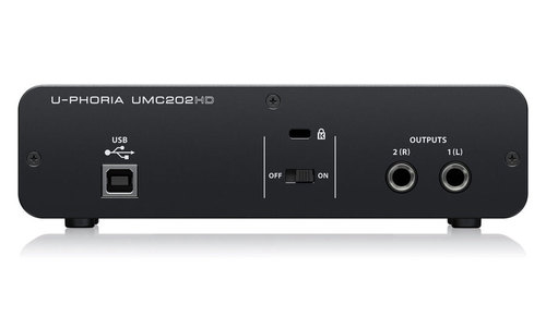 כרטיס קול  Behringer UMC202HD