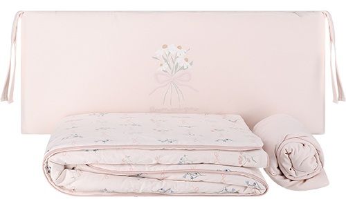 סט מצעים למיטת תינוק 3 חלקים 100% כותנה ג'רזי מקולקציית Wonderland - ורוד בהיר מודפס
