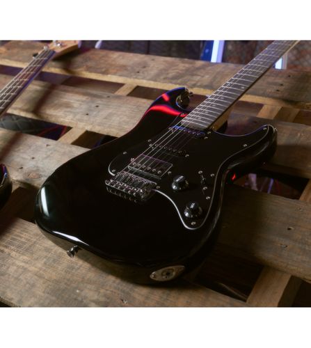 גיטרה חשמלית צבע שחור Gopherwood ( Korea) S modern II Jet Black H-S-S