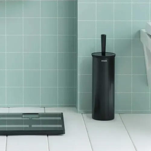 מברשת אסלה תלויה או עומדת Brabantia שחור מט מתוך קולקציית מברשות אסלה (צילום מורחב) - פריט מעוצב לעיצוב חלל רחצה מודרני ויוקרתי
