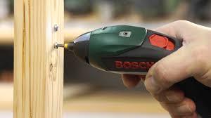 מברגת כף יד נטענת 3.6V דגם IXO V מבית Bosch בוש