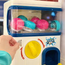 מכונת הפתעות ביצים ביתית Gacha Machine עם אורות, 6 מטבעות וקפסולות - כחול/לבן/צהוב