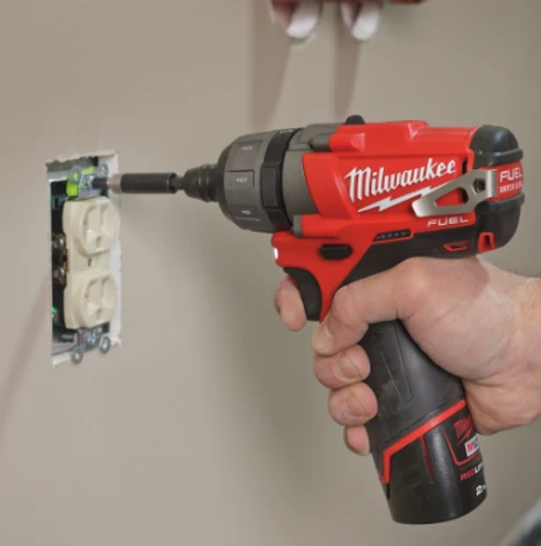 גוף מברגה עם ראש לכניסת ביט Milwaukee M12 FUEL 1/4″ Sub-Compact Driver (דגם M12CD-0) 4933440450