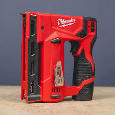 גוף אקדח סיכות נטען 12V מבית Milwaukee מילווקי