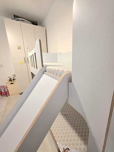 מיטת קומותיים דגם מאיה עם מדרגות עליה למיטה