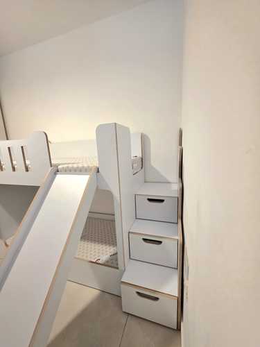 מיטת קומותיים דגם מאיה עם מדרגות עליה למיטה