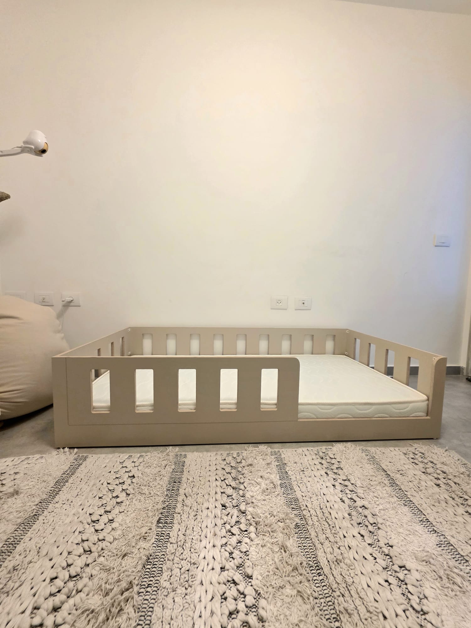 מיטה מונטסורית נמוכה 