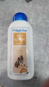 שמפו רפואי היפואלרגני על בסיס שיבולת שועל – Magic Coat Oatmeal | מולי חיות מחמד