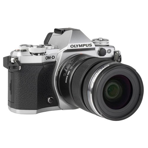 OM-D E-M5 II Kit (Silver) with ED 12-50mm f3.5-6.3 EZ