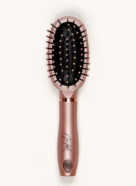 STYLING STARTER SET – ערכת מיני לעיצוב השיער הכוללת מייבש, מחליק ומסלסל + תיק ואביזרים | Noa Kirel Beauty
