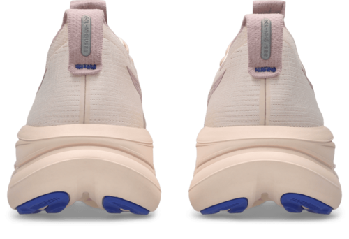 נעלי ריצה נשים Gel Nimbus 28  Pink
