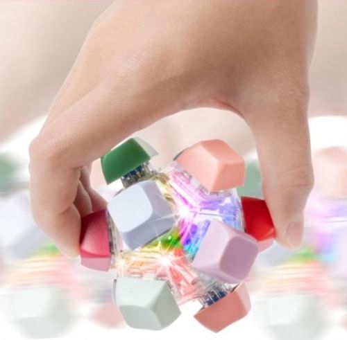 מחזיק מפתחות כדור מקלדת צבעוני