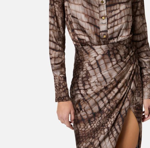 Dress in stretch satin fabric with alligator print