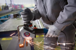 גוף משחזת זוית נטענת 