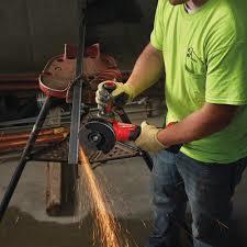 משחזת זוית נטענת 