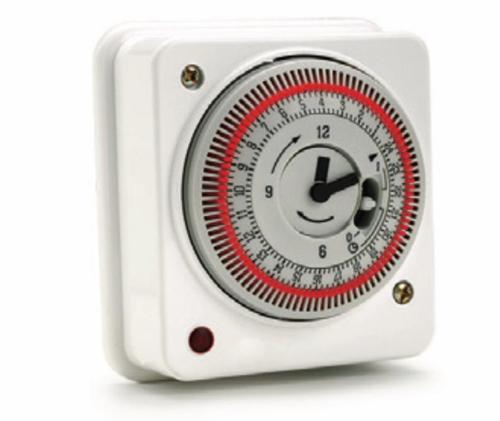 שעון שבת  טיימר מכני לדוד 24 שעות לקופסה 55 DILOR