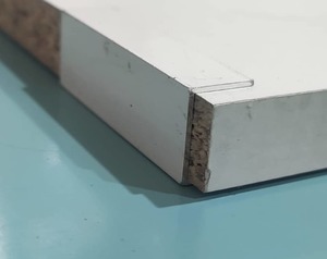 פרופיל U מאלומיניום אורך 2.7 מטר