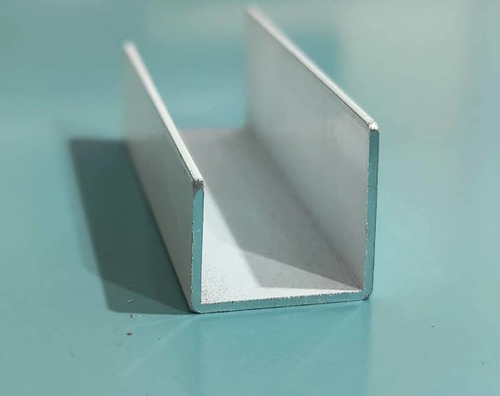 פרופיל U מאלומיניום אורך 2.7 מטר