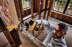 גוף מסור חרב נטען ללא פחמים 18V דגם DCS369N מבית DEWALT דיוולט