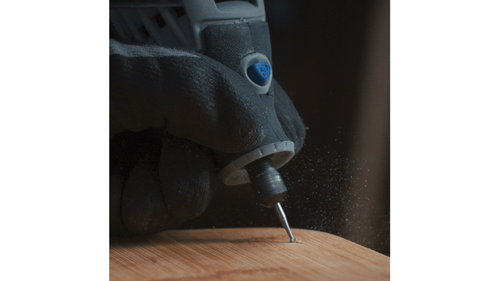 ערכת אביזרי חריטה וגילוף מיקרו Dremel 729-01 - תיק אחסון שקוף עם 11 אביזרים מקצועיים לחריטה וגילוף דיוק מקסימלי