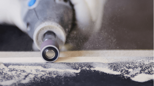 ערכת אביזרים Dremel 709-02 110 חלקים - תיק אחסון שקוף עם מגשים נשלפים ואביזרים מקצועיים לחיתוך השחזה וליטוש