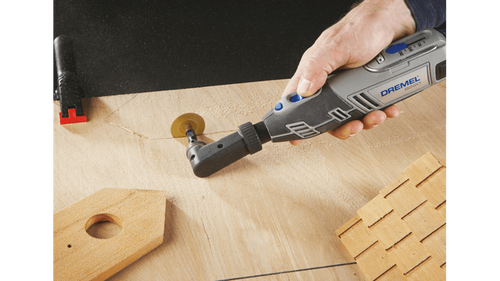 אביזר זווית ישרה Dremel 575 - מבט כללי על האביזר הקומפקטי עם ראש זווית 90 מעלות למכשירי רוטרי Dremel