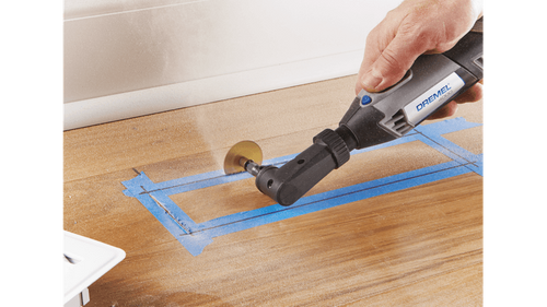 אביזר זווית ישרה Dremel 575 - מבט כללי על האביזר הקומפקטי עם ראש זווית 90 מעלות למכשירי רוטרי Dremel