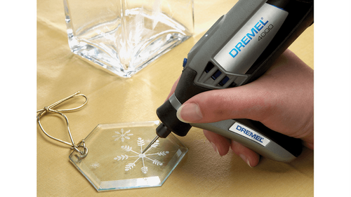 אביזר אחיזת דיוק Dremel A577 Detailer's Grip - אחיזה ארגונומית למכשירי רוטרי לעבודות חריטה וגילוף מדויקות