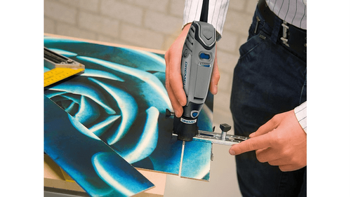 מדריך חיתוך עיגולים וקו ישר Dremel 678-02 - כלי מקצועי לחיתוך מדויק עם מערכת מדידה כפולה ובנייה מפלדה מוטבעת לעמידות מקסימלית