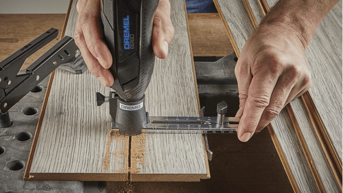 מדריך חיתוך עיגולים וקו ישר Dremel 678-02 - כלי מקצועי לחיתוך מדויק עם מערכת מדידה כפולה ובנייה מפלדה מוטבעת לעמידות מקסימלית