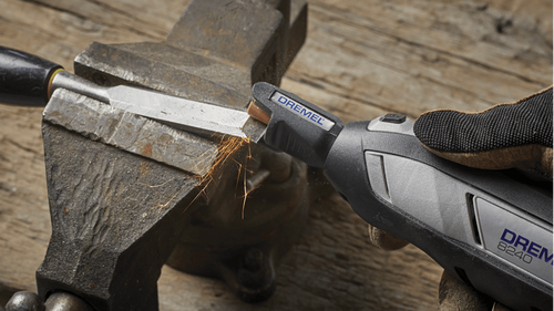 אבן השחזה Dremel 932 אלומיניום אוקסיד - מבט על רקע לבן המציג את הצורה הגלילית והגודל 3/8 אינץ' לשחזה מקצועית