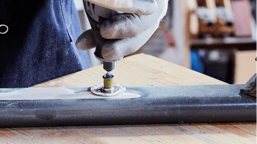 ערכת אביזרי שיוף וליטוש Dremel EZ727-01 - 18 חלקים עם מערכת EZ Lock בקופסת אחסון שקופה למקצועני עבודה