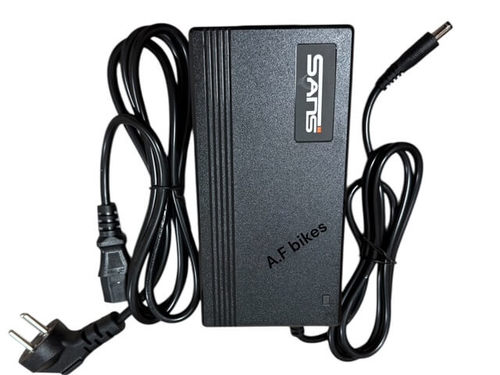 מטען 48V – ראש פין, תואם לקורקינט K11 / G2