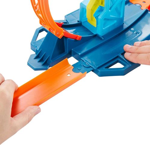 מסלול מסדרת Truck Builder Unlimited ומכונית - מסלול לולאה